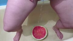 Riproduci Sporca MILF feticista si fa incazzare nella vasca da bagno: compilazione bollente