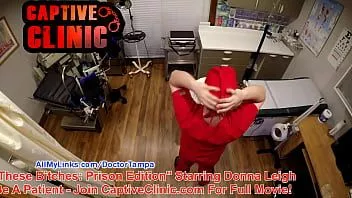 播放 唐娜·利 (Donna leigh) 在幕后赤身裸体，在 captiveclinic.com 上为现场观看整部电影做准备