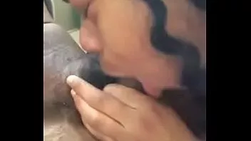 Riproduci Mia sorella mi succhia il cazzo perché ha perso una scommessa
