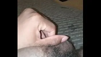 Putar 5/5 superdariusguy memijat kacang basahnya di malam hari