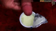 play কাম-খাওয়া অবাক! অপেশাদার দম্পতি টেস্টি দই দিয়ে নোংরা হয়ে যায়