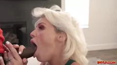 play Charli Phoenix mendapat latihan keras dari Will Tile's Big Dick