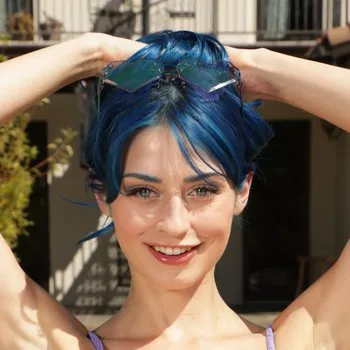 Gwiazda porno Jewelz Blu