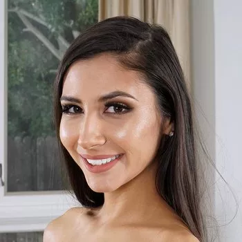 ポルノスター Gianna Dior